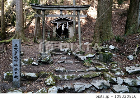 【和歌山】熊野古道（中辺路） 109320816