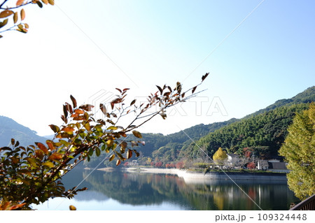 東田第一高炉の秋 109324448