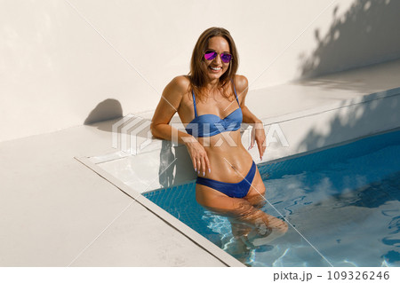Gorgeous Getaway 109326246