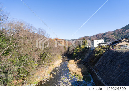 川茂橋から見た桂川（富士急行・禾生駅付近） 109326290