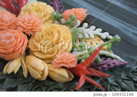 Vegetable carving. 109332198