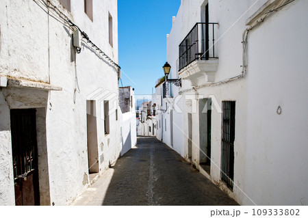 Beautiful streets of Vejer de la Frontera, Spain, Andalusia region, Costa de la Luz, Cadiz district, White Towns, Iberian Peninsula, Old town. Ruta de los Pueblos Blancos 109333802