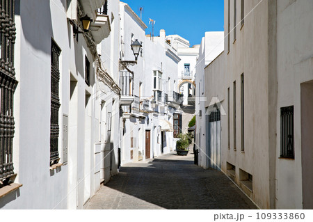 Beautiful streets of Vejer de la Frontera, Spain, Andalusia region, Costa de la Luz, Cadiz district, White Towns, Iberian Peninsula, Old town. Ruta de los Pueblos Blancos 109333860