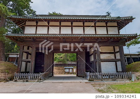 青森 弘前城 亀甲門/北門 青森 弘前城 亀甲門/北門 109334241
