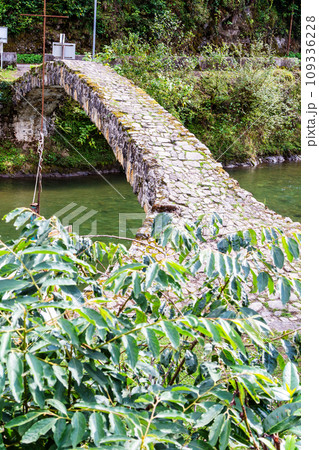 skhemlara stone arch bridge in Tskhemlara village 109336228