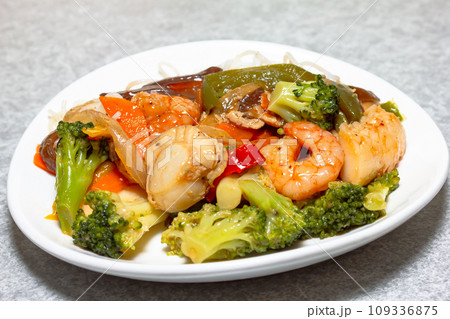 海鮮オイスターソース炒め 109336875