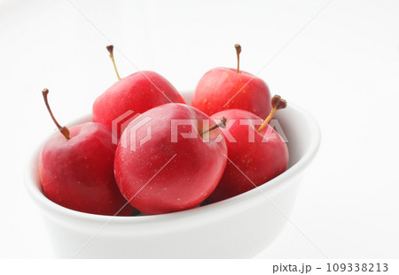 姫林檎　　白バック 109338213