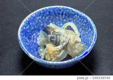 なすと玉ねぎのぽん酢和え なすと玉ねぎのぽん酢和え 109338540