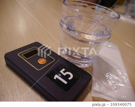 飲食店の呼び出しベル 飲食店の呼び出しベル 109340075