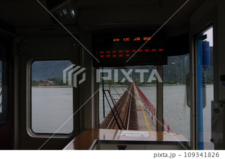 京都丹後鉄道 車窓 由良川橋梁 109341826