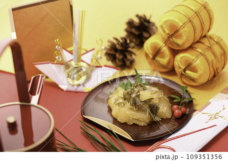 お正月料理 松前漬け 109351356