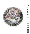 Many fish were butchered and decapitated, washed thoroughly 109354700