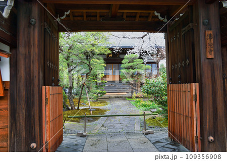 佛陀寺(京都市上京区) 佛陀寺(京都市上京区) 109356908