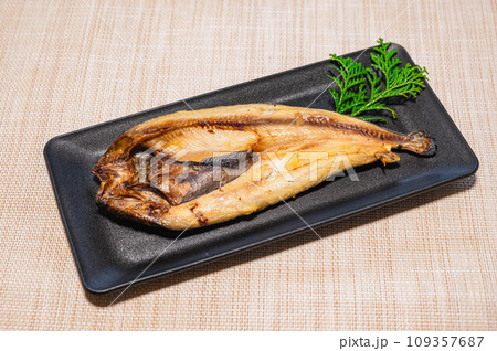焼き魚　真ほっけの開き 109357687