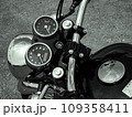 レトロなバイク 109358411