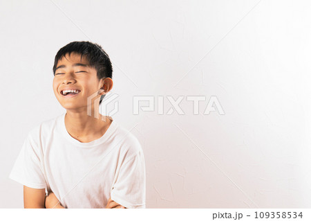 想像するポーズ 109358534