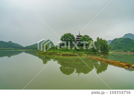 ニンビンの風景 ニンビンの風景 109358756