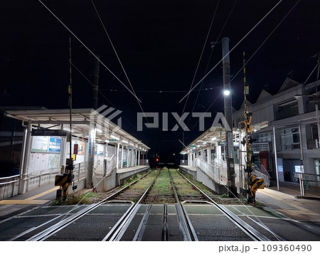 朝方4:30の【宮の坂駅】in 東京。 朝方4:30の【宮の坂駅】in 東京。 109360490