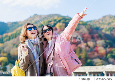 京都観光  インバウンド  外国人観光客 109365785