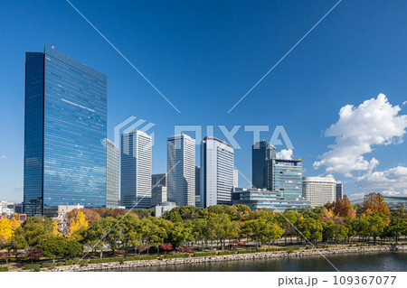 大阪城内から眺めたOBP風景 大阪城内から眺めたOBP風景 109367077
