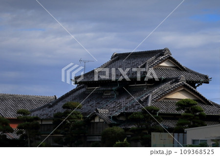 日本家屋 109368525