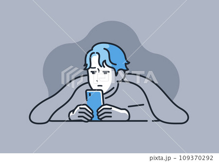 暗闇の中でスマートフォンを見る若い男性のシンプルなベクターイラスト素材 109370292