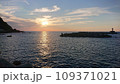 海に沈む夕日 109371021
