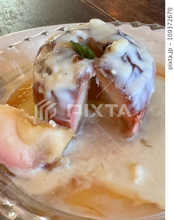 お洒落な焼きりんご 109372670