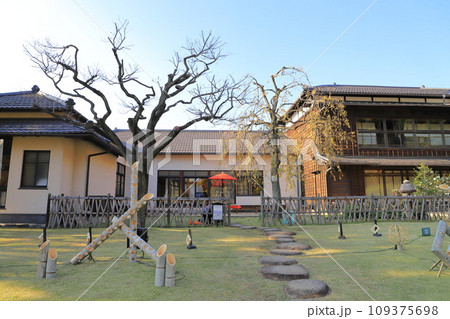 肥後細川庭園（ひごほそかわていえん）　松聲閣（しょうせいかく） 109375698