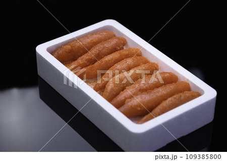 ハッポースチロールに入った 高級 辛子明太子 (一本物) ハッポースチロールに入った 高級 辛子明太子 (一本物) 109385800