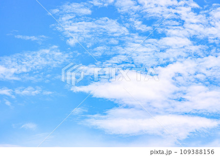 爽やかな青空背景 爽やかな青空背景 109388156
