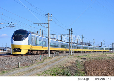 常磐線　赤塚ー内原　JR東日本　E657系　K2編成（勝田）　リバイバルカラー　黄　ひたち　ときわ 109390171