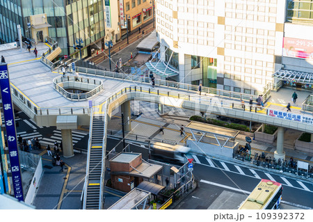 八王子駅北口　ペデストリアンデッキ　ハイアングル 109392372