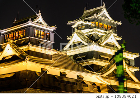 桜咲く季節　熊本城ライトアップ風景(熊本市) 109394021