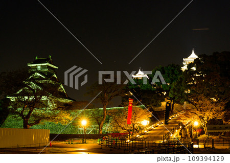桜咲く季節 熊本城ライトアップ風景(熊本市) 桜咲く季節 熊本城ライトアップ風景(熊本市) 109394129