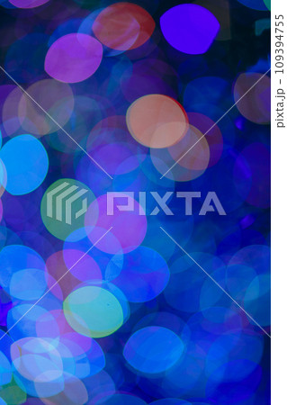 クリスマスのイルミネーションのボケ 109394755