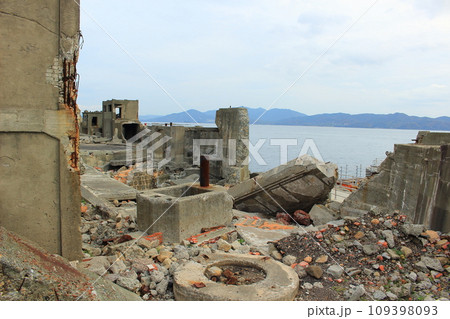 端島（軍艦島）上陸　2023年撮影～日本近代化の遺構・世界文化遺産 109398093