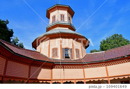 山形市郷土館 霞城公園 旧済生館本館 国指定重要文化財 中庭からの眺める三層楼背面 山形市郷土館 霞城公園 旧済生館本館 国指定重要文化財 中庭からの眺める三層楼背面 109401649