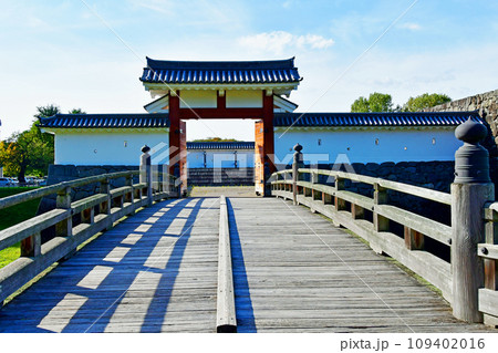 山形市 山形城 国史跡 本丸大手門 桝形 高麗門 大手橋 石垣 土塀 山形市 山形城 国史跡 本丸大手門 桝形 高麗門 大手橋 石垣 土塀 109402016