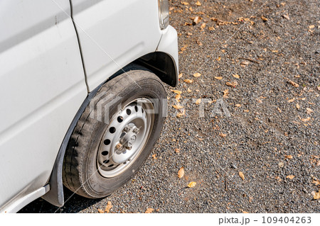 タイヤ摩耗 スリップサイン 交換時期 寿命 タイヤ摩耗 スリップサイン 交換時期 寿命 109404263