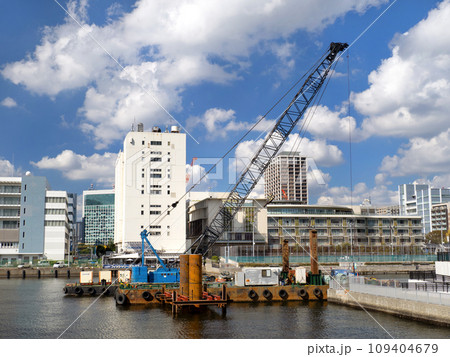 クレーン付台船 クレーン付台船 109404679
