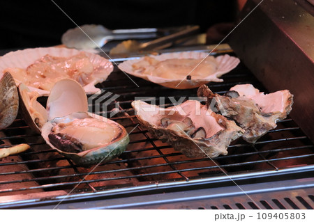 網焼きの海鮮バーベキュー  網焼きの海鮮バーベキュー  109405803