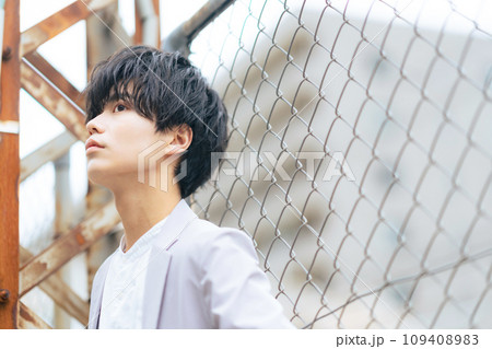 男性のポートレート 109408983