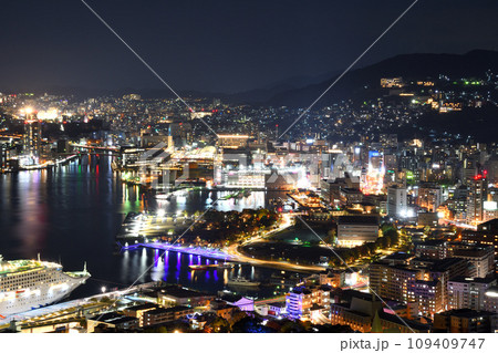 長崎の夜景 109409747