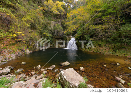 赤目四十八滝  千手滝（三重県名張市赤目町） 109410068