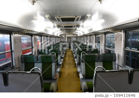 鉄道歴史パーク in SAIJOに展示されている、キハ65の室内 109411646