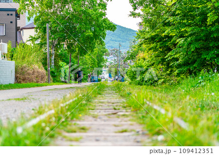 【北海道】小樽に残る手宮線跡地の遊歩道 109412351