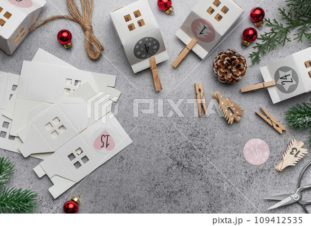 Advent calendar, Christmas gifts 109412535