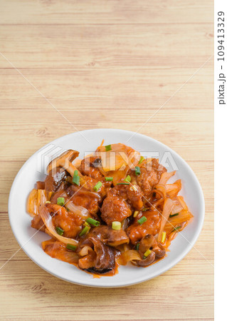 鶏肉と野菜のケチャップ餡かけ 鶏肉と野菜のケチャップ餡かけ 109413329