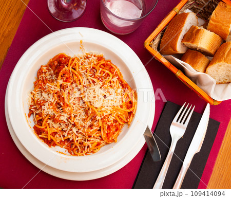 Popular Italian dish is Spaghetti bolognese 109414094